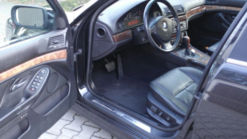 BMW Seria 5 E39 540i  1999 - zdjęcie dodatkowe nr 8