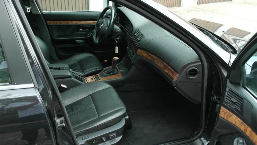 BMW Seria 5 E39 540i  1999 - zdjęcie dodatkowe nr 11