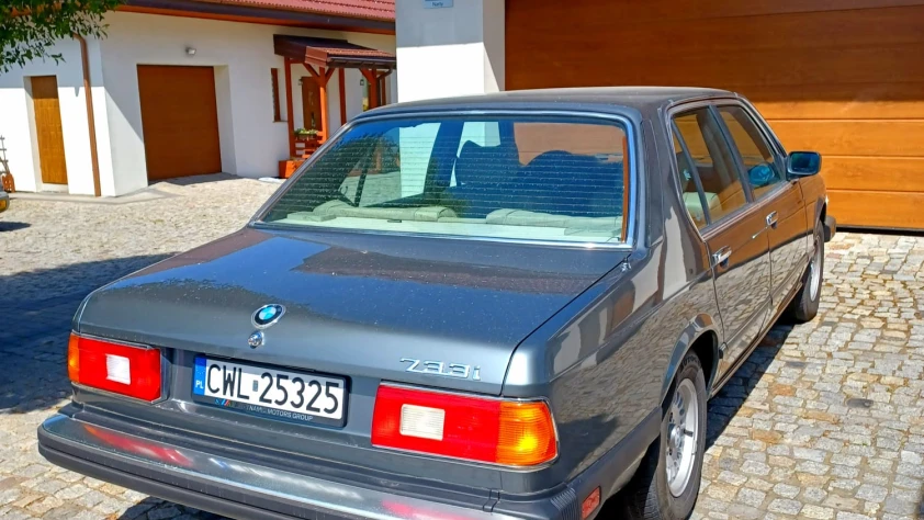 BMW Seria 7 1984 - zdjęcie dodatkowe nr 11