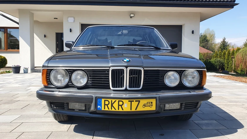 BMW Seria 7 1985 - zdjęcie dodatkowe nr 3