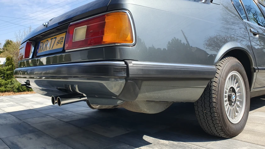 BMW Seria 7 1985 - zdjęcie dodatkowe nr 14