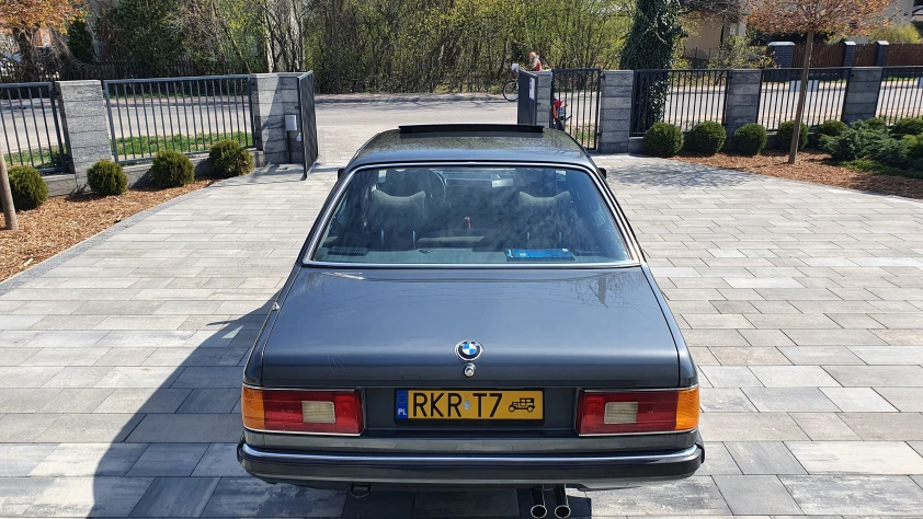 BMW Seria 7 1985 - zdjęcie dodatkowe nr 15