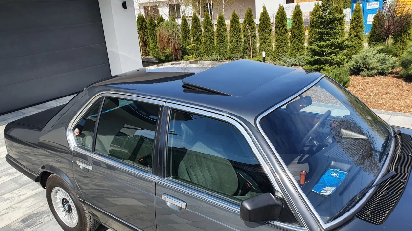BMW Seria 7 1985 - zdjęcie dodatkowe nr 31