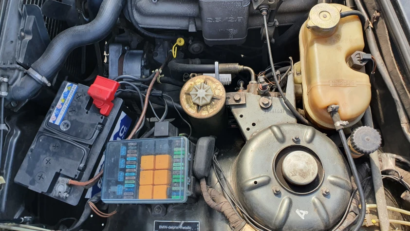 BMW Seria 7 1985 - zdjęcie dodatkowe nr 36
