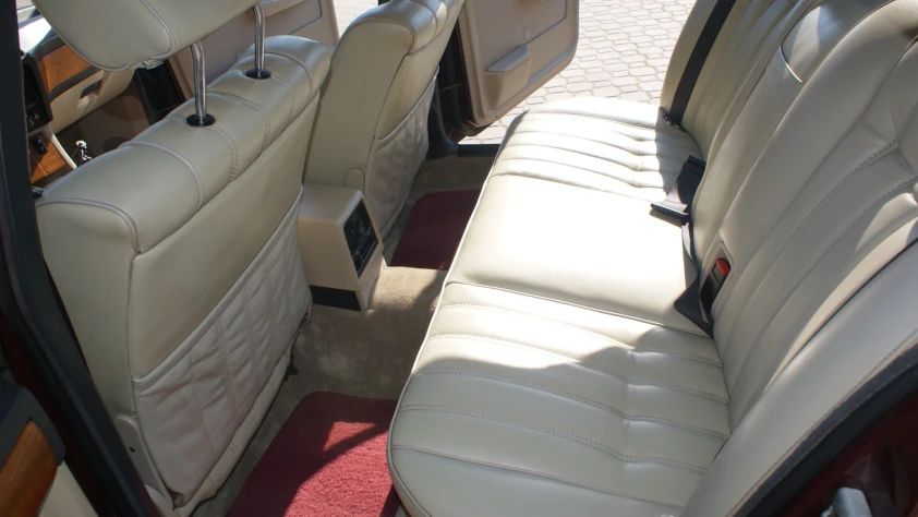 BMW Seria 7 735 1985 - zdjęcie dodatkowe nr 10