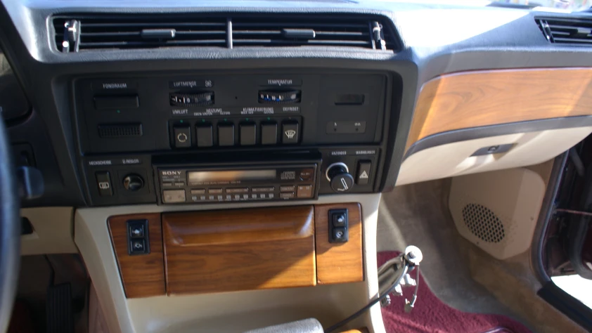 BMW Seria 7 735 1985 - zdjęcie dodatkowe nr 12