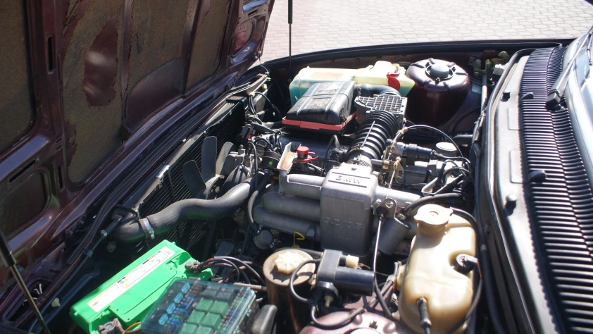 BMW Seria 7 735 1985 - zdjęcie dodatkowe nr 27