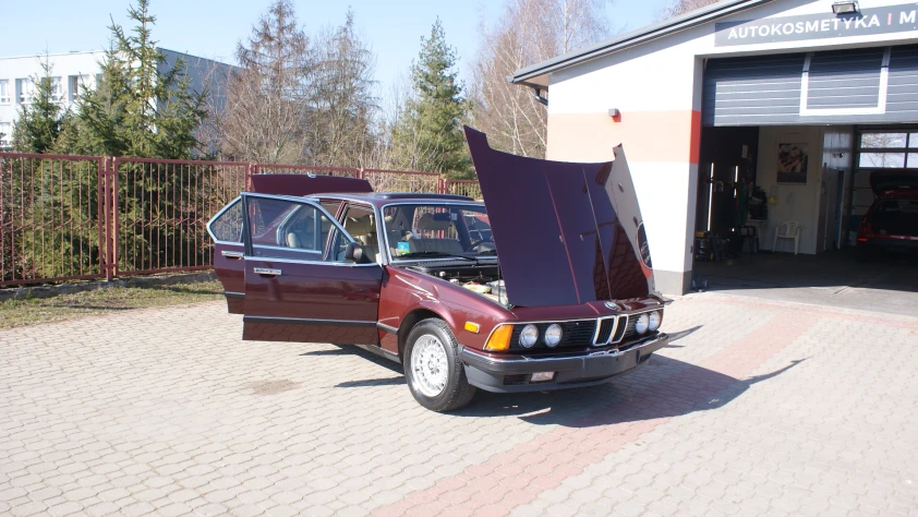 BMW Seria 7 735 1985 - zdjęcie dodatkowe nr 30
