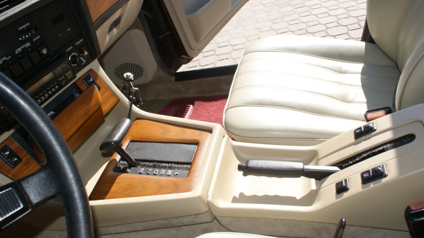 BMW Seria 7 735 1985 - zdjęcie dodatkowe nr 33