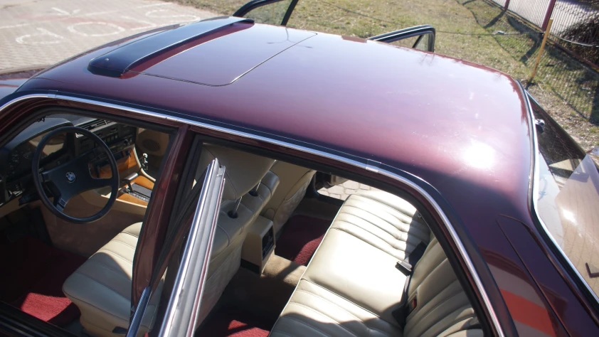 BMW Seria 7 735 1985 - zdjęcie dodatkowe nr 34