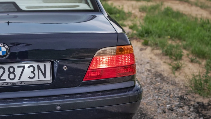 BMW Seria 7 735iA 1996 - zdjęcie dodatkowe nr 5