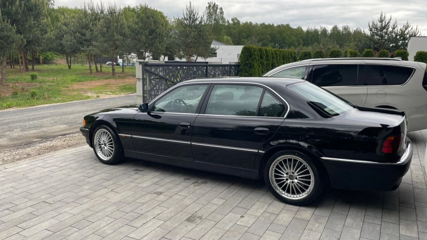 BMW Seria 7 740 IL 1998 - zdjęcie główne