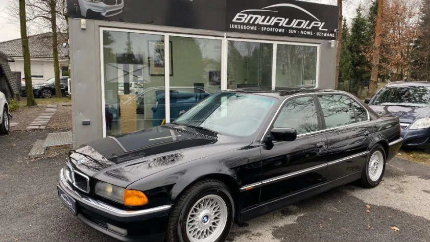 BMW Seria 7 E38 740i  1998