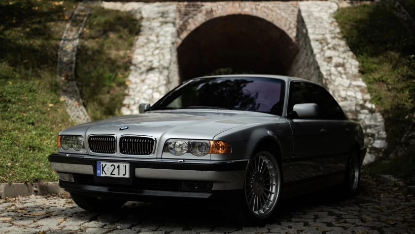 BMW Seria 7 750iL 1999 - zdjęcie dodatkowe nr 1