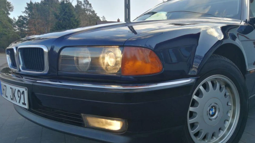 BMW Seria 7 E38 728i 1997