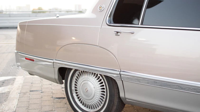 Cadillac Fleetwood Sixty Special 1991 - zdjęcie dodatkowe nr 13