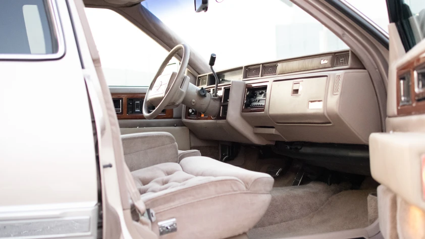 Cadillac Fleetwood Sixty Special 1991 - zdjęcie dodatkowe nr 15