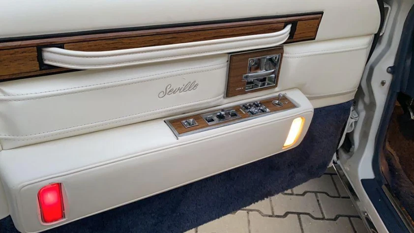 Cadillac Seville 1984 - zdjęcie dodatkowe nr 23