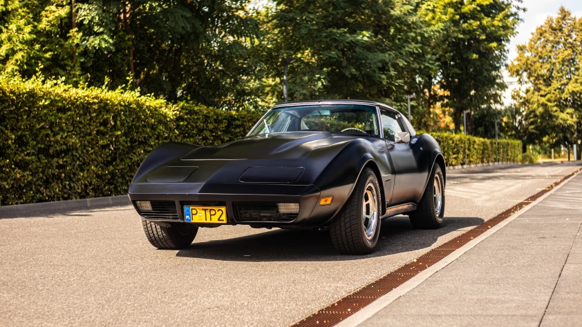 Chevrolet Corvette C3 1974 - zdjęcie główne