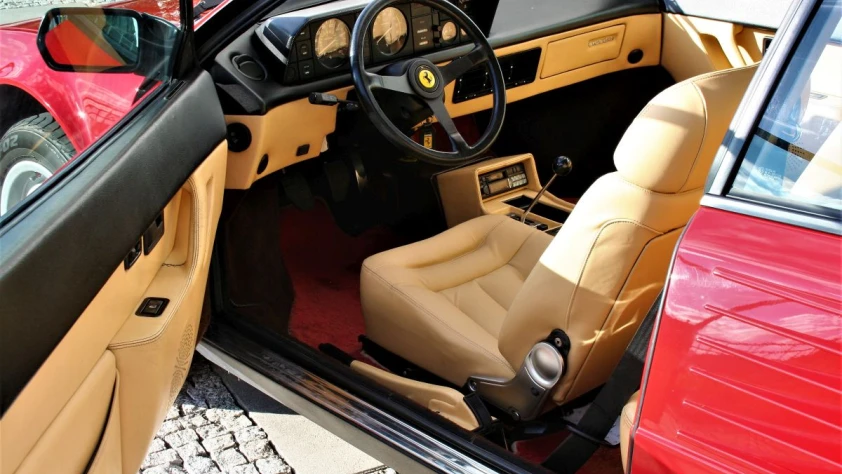 Ferrari Mondial 3.2 V8 1988 - zdjęcie dodatkowe nr 14