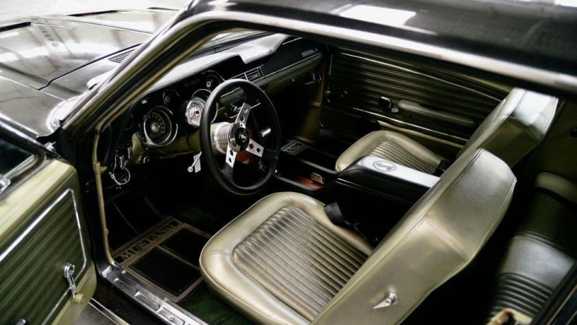 Ford Mustang GT 1968 - zdjęcie dodatkowe nr 16