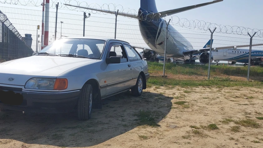 Ford Sierra 2.0 CL 1989 - zdjęcie dodatkowe nr 1