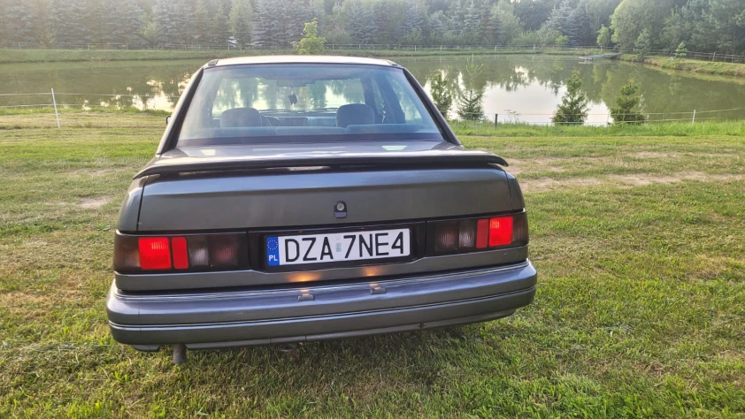 Ford Sierra 2 1990 - zdjęcie dodatkowe nr 9