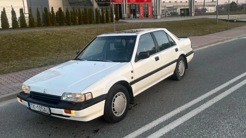 Honda Accord 2.0i 16V-4W ALB 1989 - zdjęcie główne
