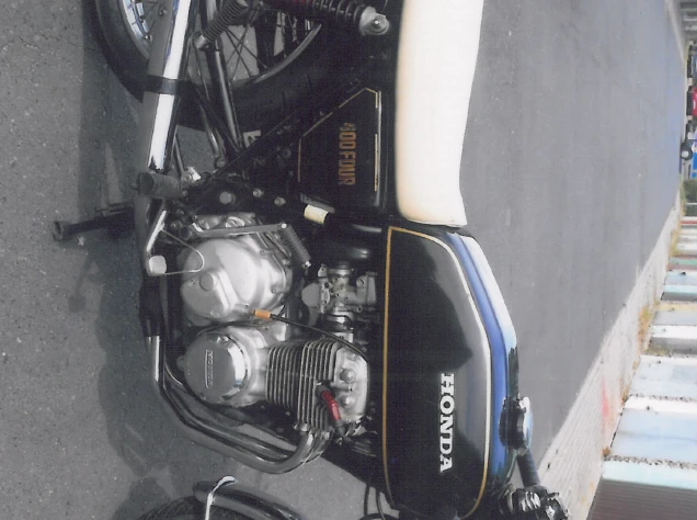 Honda CB 400 FOUR 1975 - zdjęcie dodatkowe nr 1