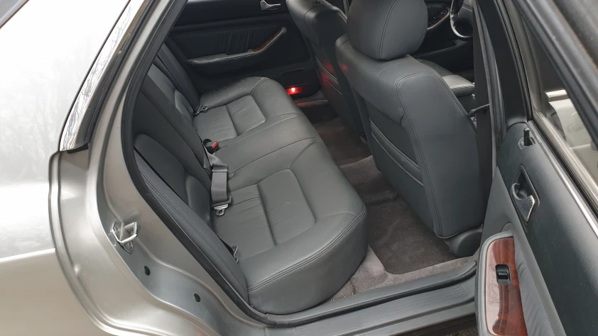 Honda Legend 3.2 KA7 sedan 1993 - zdjęcie dodatkowe nr 12