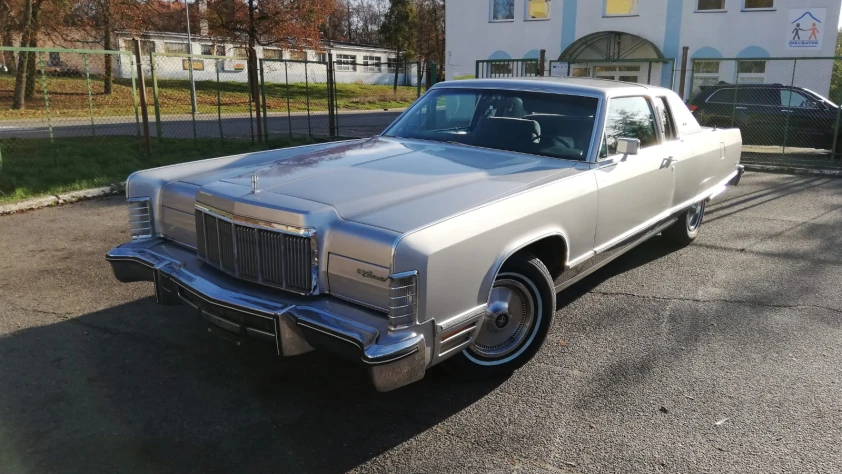 Lincoln Continental Town Coupe 1975