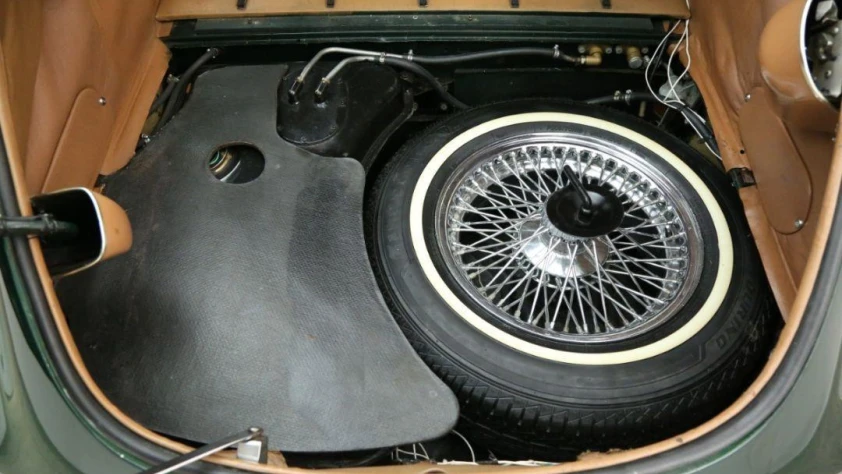 Jaguar E-Type 1972 - zdjęcie dodatkowe nr 6