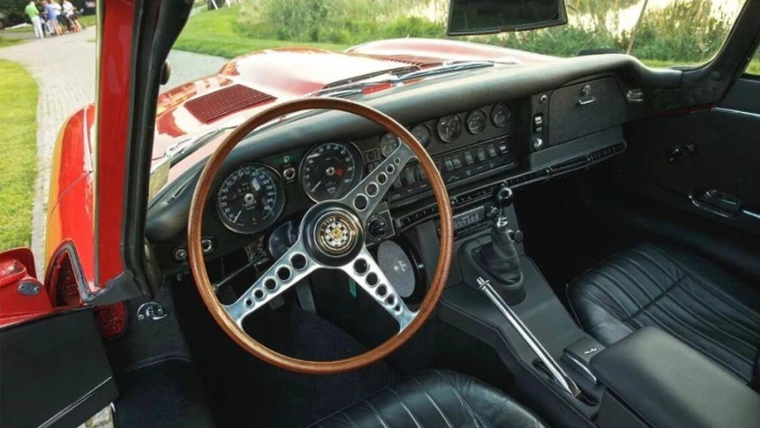 Jaguar E-Type 1968 - zdjęcie dodatkowe nr 4