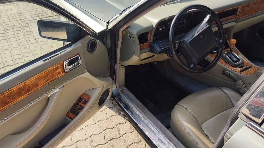 Jaguar XJ 81 1994 - zdjęcie dodatkowe nr 3