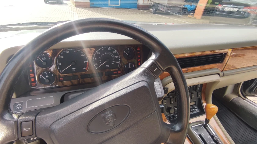 Jaguar XJ 81 1994 - zdjęcie dodatkowe nr 11
