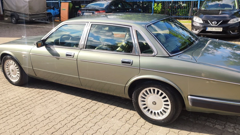 Jaguar XJ 81 1994 - zdjęcie dodatkowe nr 14