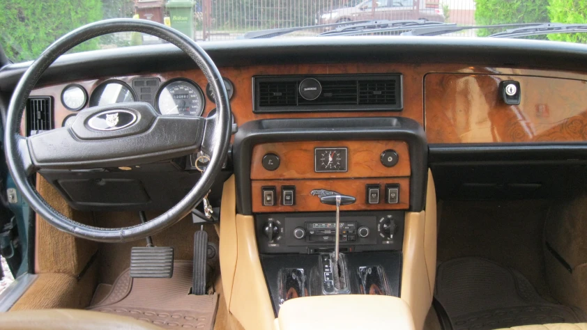 Jaguar XJ V12 Seria III 1984 - zdjęcie dodatkowe nr 7