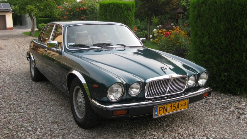 Jaguar XJ V12 Sovereign 1984