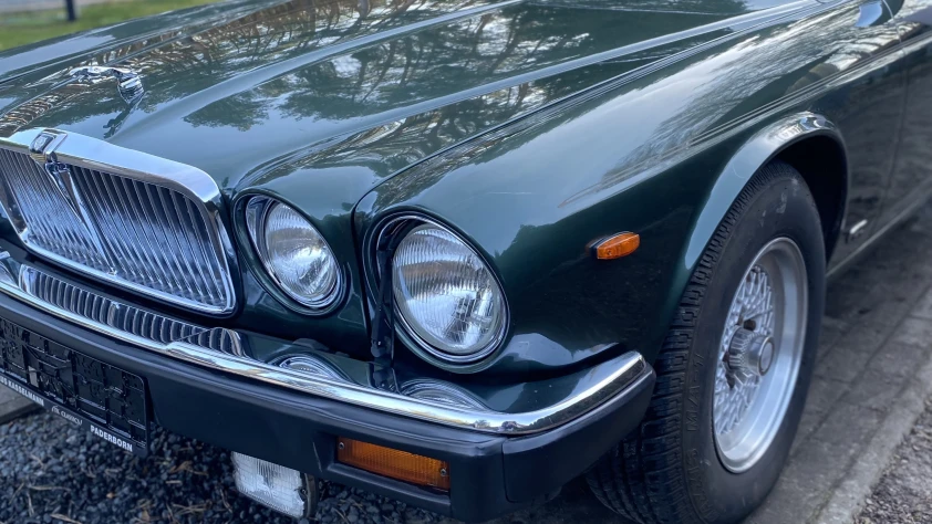 Jaguar  XJ  V12 Sovereign 1987 - zdjęcie dodatkowe nr 2