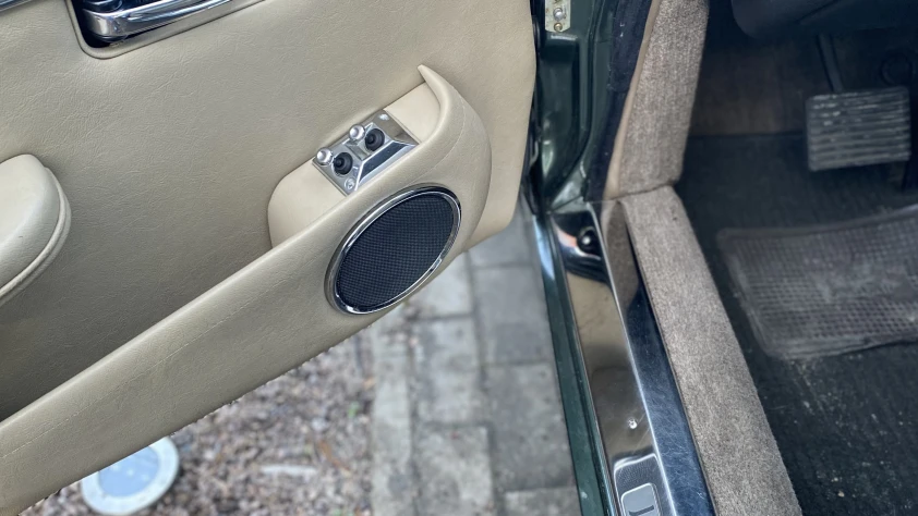 Jaguar  XJ  V12 Sovereign 1987 - zdjęcie dodatkowe nr 4