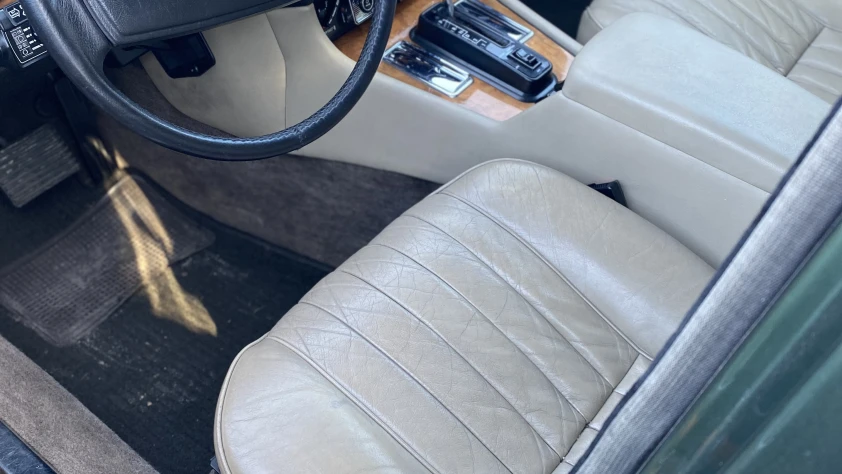Jaguar  XJ  V12 Sovereign 1987 - zdjęcie dodatkowe nr 17