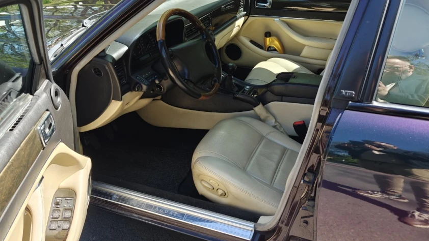 Jaguar XJ XJR6 4.0 Supercharged X306 MANUAL 1995 - zdjęcie dodatkowe nr 5