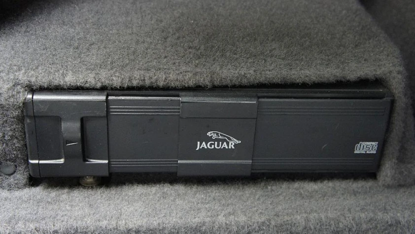 Jaguar XJS Cabrio 1996 - zdjęcie dodatkowe nr 30
