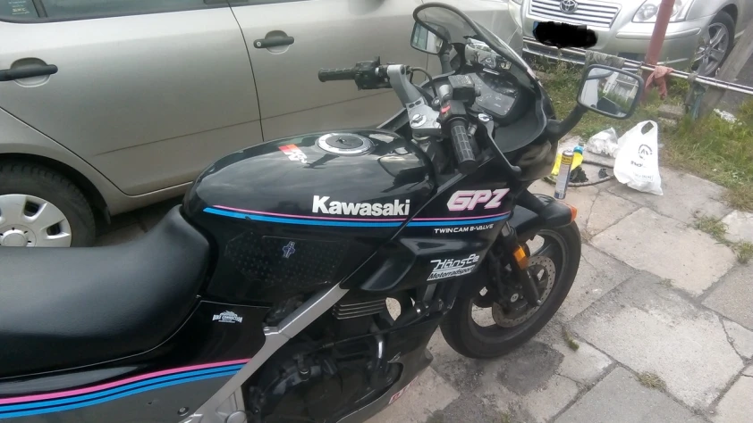 Kawasaki  GPZ 500s 1991 - zdjęcie dodatkowe nr 12