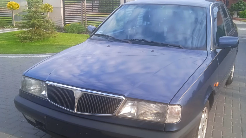 Lancia Dedra 1990 - zdjęcie główne