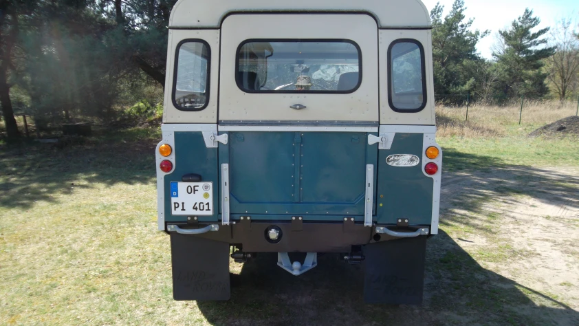 Land Rover Defender seria 3  88 1976 - zdjęcie dodatkowe nr 5