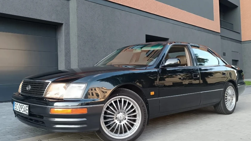 Lexus LS 400 UCF20 - 1996