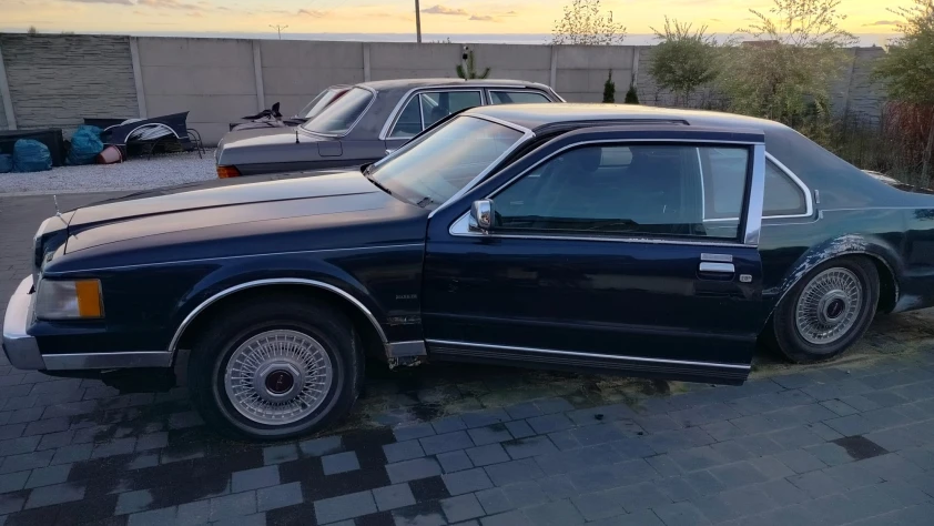 Lincoln Continental 1986 - zdjęcie dodatkowe nr 1