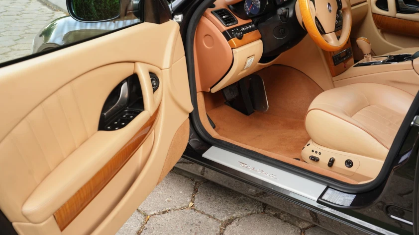 Maserati Quattroporte Automatic ZF 2009 - zdjęcie dodatkowe nr 10