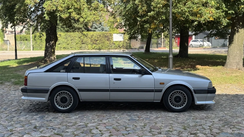 Mazda 626 GC GT 2.0 1985 - zdjęcie dodatkowe nr 3